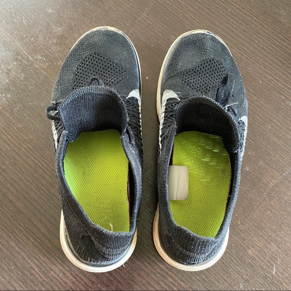 Nike Flyknit Sneakers- 8.5 - Picture 5 of 6